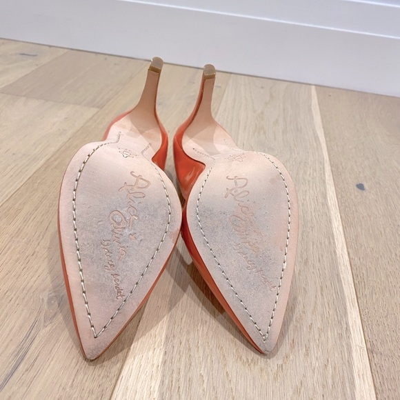 Alice + Olivia Dina D’Orsay Heels in Coral Patent Leather | Size 37 - Picture 4 of 5